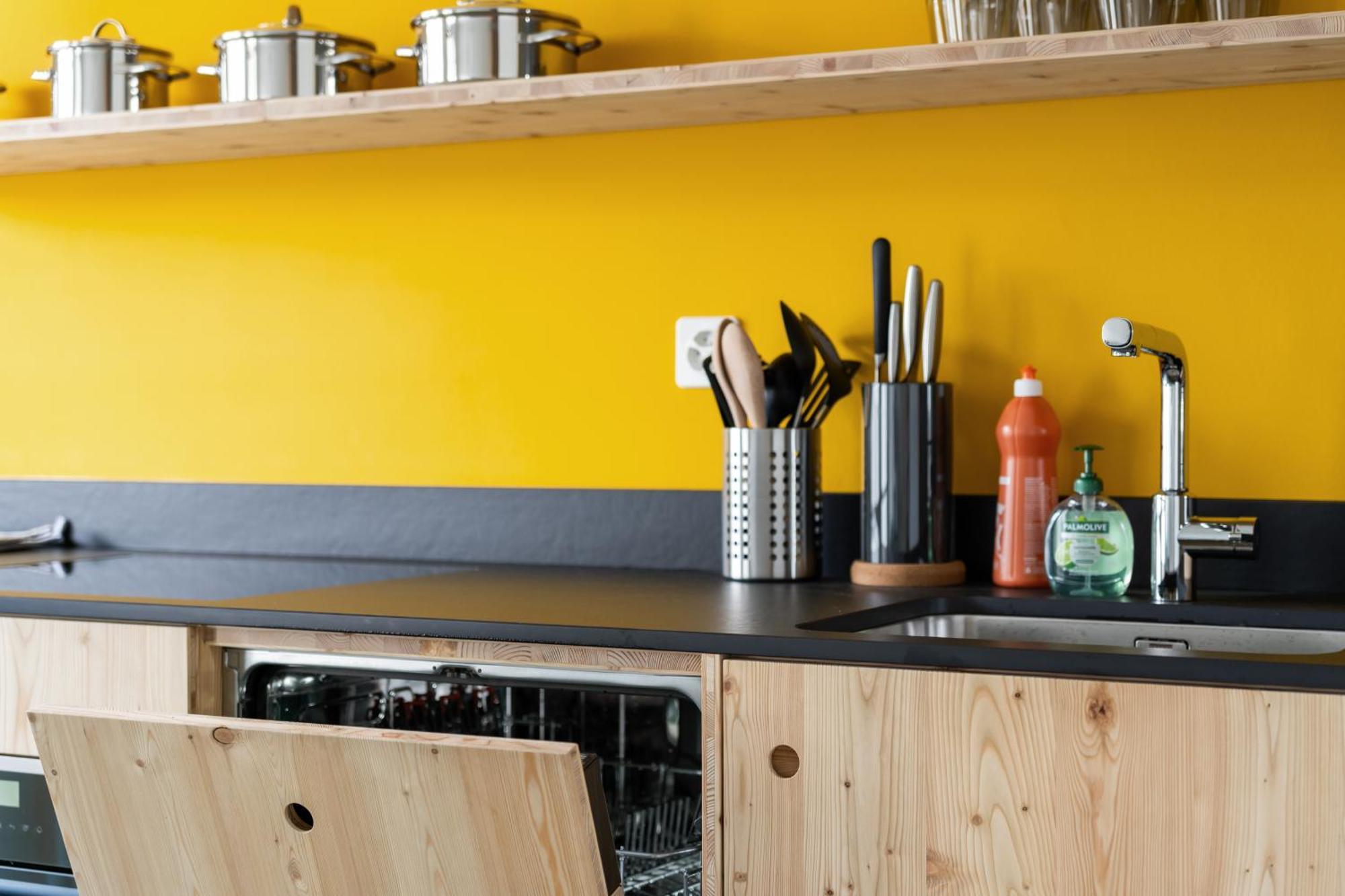 Aparthotel Exquis Design Urban Blue I Altstadt I Messe & Art I Gemeinschaftskueche & -bad