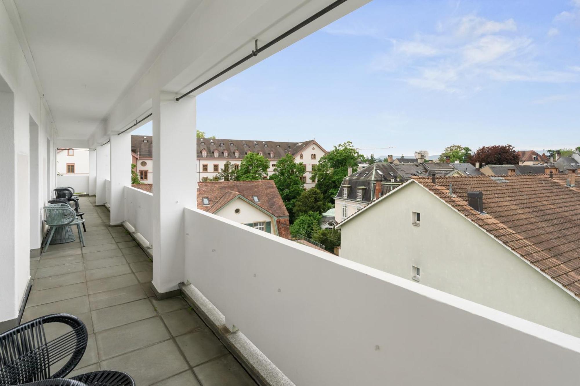 Exquis Design Urban Blue I Altstadt I Messe & Art I Gemeinschaftskueche & -bad Basel